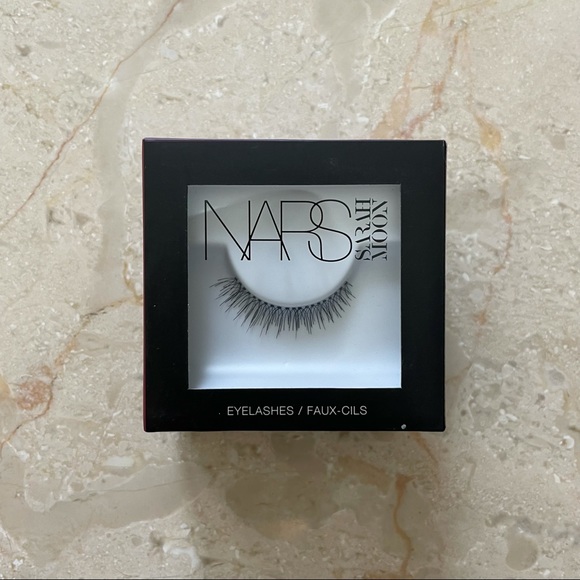 Nars Cosmetics x Sarah Moon Numéro 9  Eyelashes - Picture 2 of 6